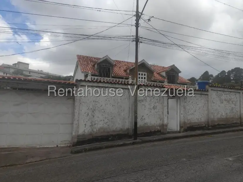 Casa (Multipes Niveles) en Venta en Colinas de Carrizal, Miranda