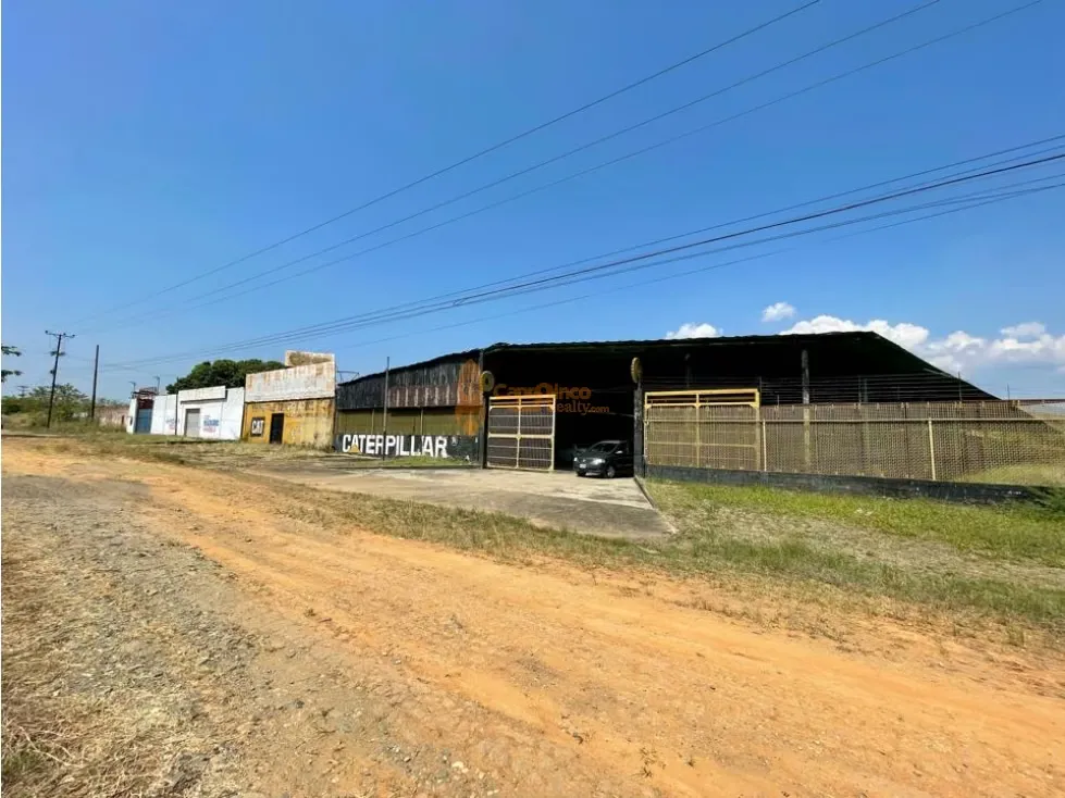 Terreno Comercial e Industrial en la Autopista Valencia TCL T 7300978 - 6