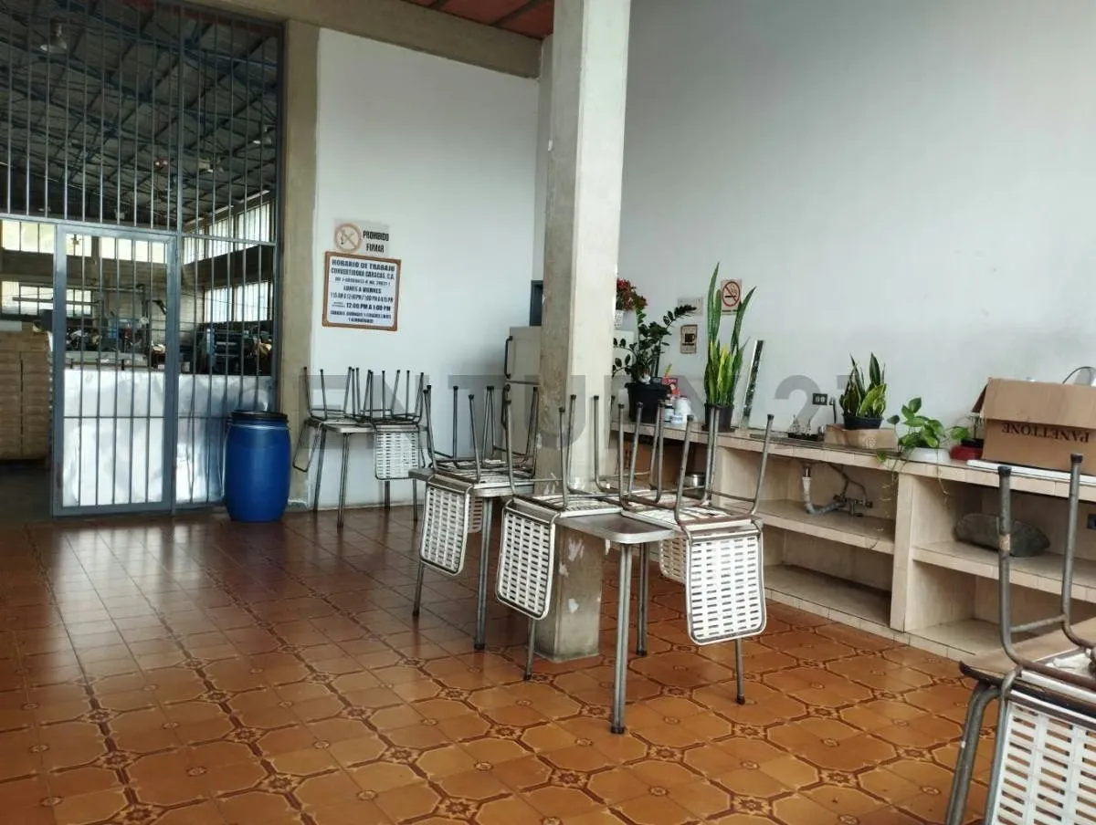 Venta de Galpon en la Panamericana! El lugar perfecto para tu negocio - 5