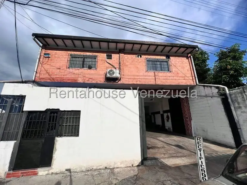 Terreno (Comercial) en Venta en La Barraca, Aragua