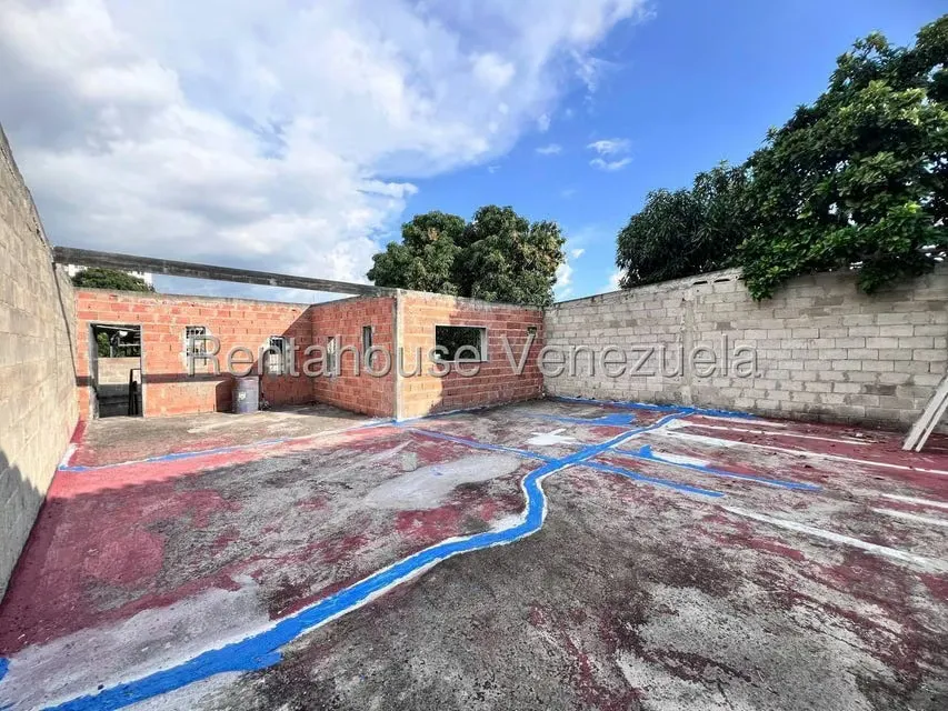 Terreno (Comercial) en Venta en La Barraca, Aragua - 31