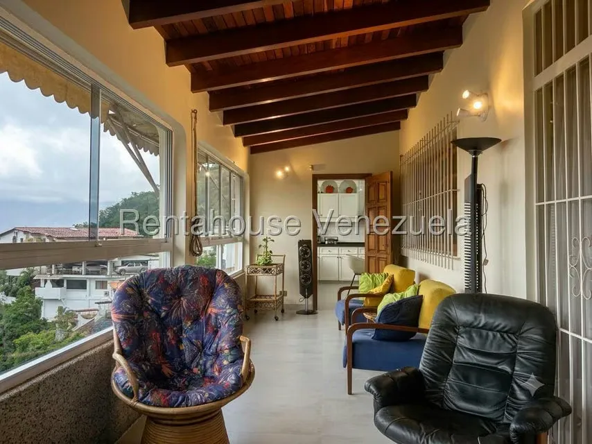 Casa (Multipes Niveles) en Venta en Colinas de Santa Monica, Distrito Metropolitano - 11