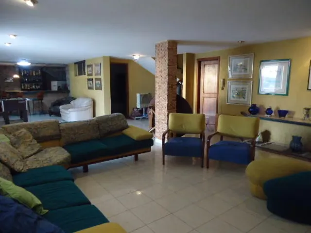 Casa (Multipes Niveles) en Venta en Colinas de Santa Monica, Distrito Metropolitano - 32
