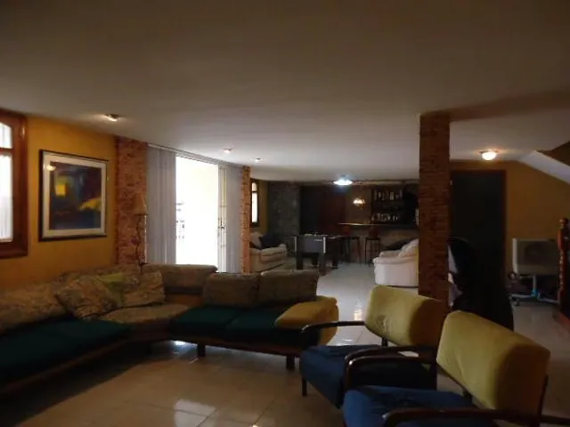 Casa (Multipes Niveles) en Venta en Colinas de Santa Monica, Distrito Metropolitano - 33