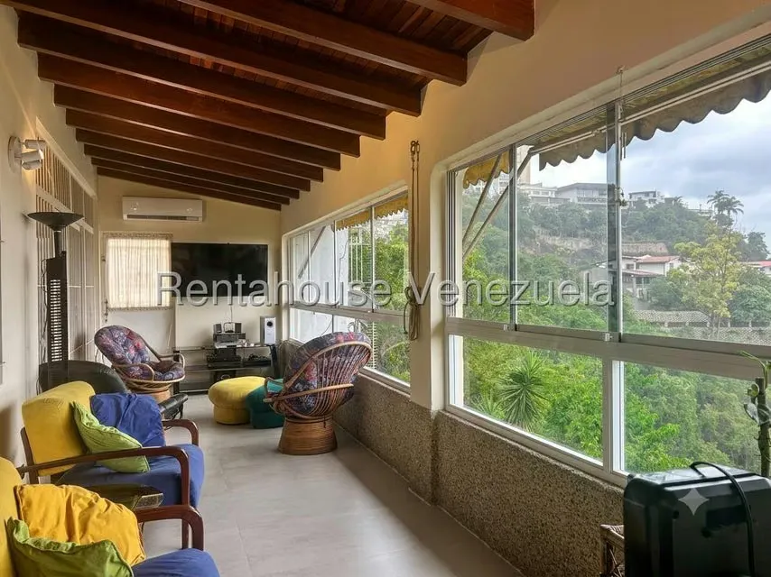 Casa (Multipes Niveles) en Venta en Colinas de Santa Monica, Distrito Metropolitano - 10