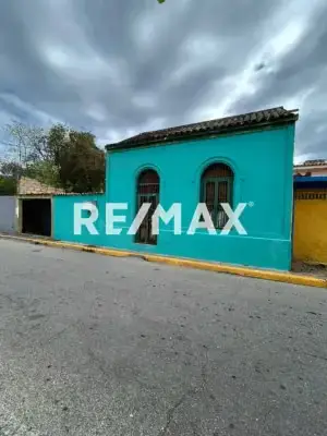 Casa en el casco Histórico de los Robles
