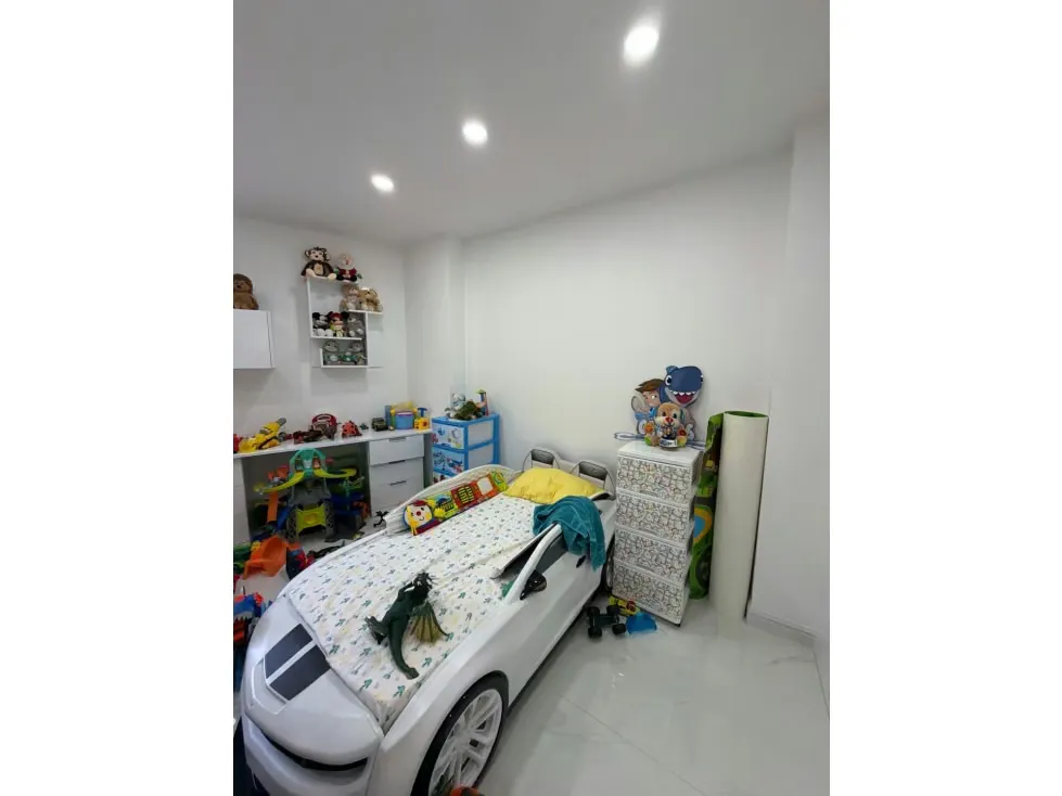 SE VENDE PB 406 m2 4H+2S/ 4.5B+S / 4P Mirador Los Campitos - 12