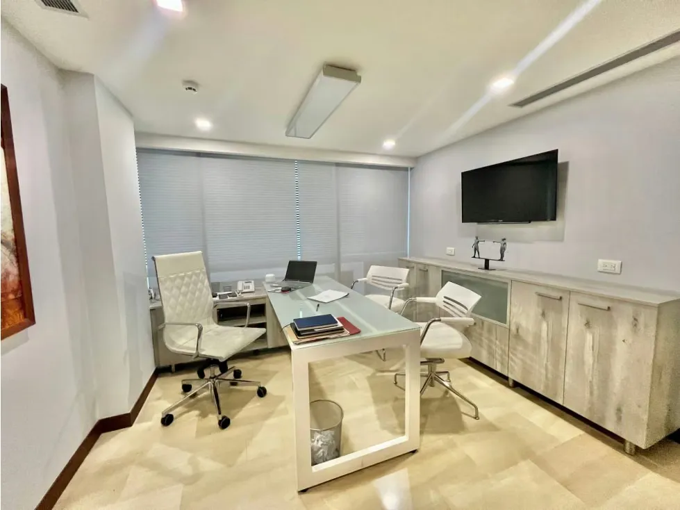Oficina en Venta en Las Mercedes 86,04 Mts2 AMOBLADA