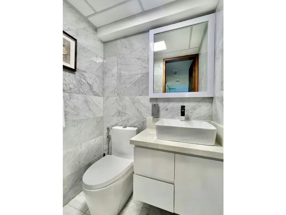 Oficina en Venta en Las Mercedes 86,04 Mts2 AMOBLADA - 11