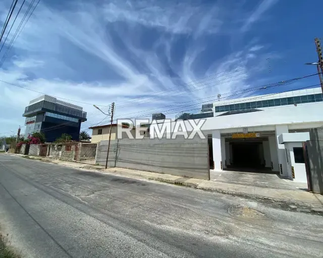 ¡TERRENO PRIME EN ALQUILER EN LOS ROBLES! 398M² EN CALLE TRANSVERSAL A LA AV. LA AUYAMA, FRENTE A CLÍNICA EL ESTE. ZONIFICACIÓN MIXTA, IDEAL PARA TU NEGOCIO. ¡UBICACIÓN ESTRATÉGICA Y ALTO FLUJO! - 12