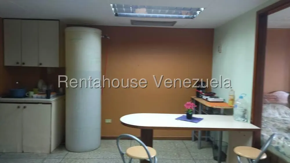Apartamento (1 Nivel) en Alquiler en Parroquia La Candelaria, Distrito Metropolitano - 10