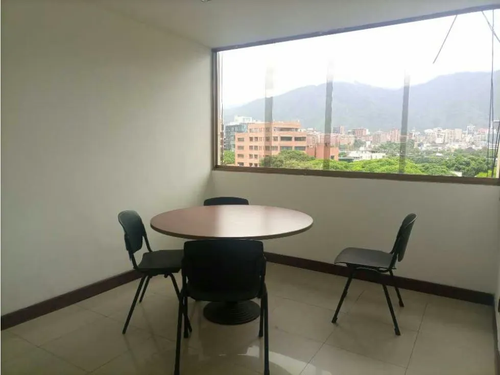 Oficina en Venta Las Mercedes 240 mts2 3PE - 7