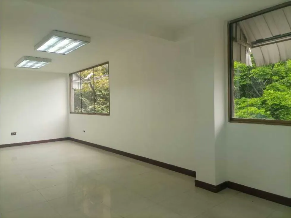 Oficina en Venta Las Mercedes 240 mts2 3PE - 8