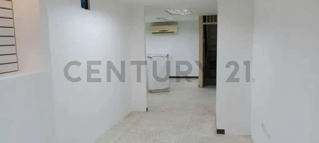 CS - VENTA DE LOCAL COMERCIAL. PARCELAMIENTO DON BOSCO. LOS RUICES. - 25