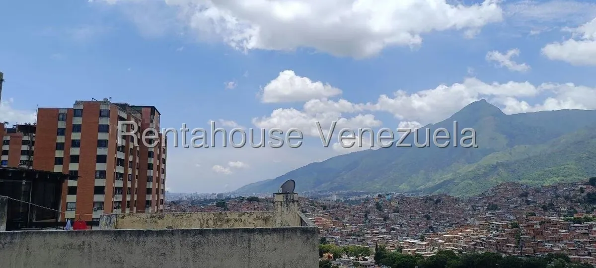 Apartamento (1 Nivel) en Venta en Lomas del Avila, Distrito Metropolitano - 75
