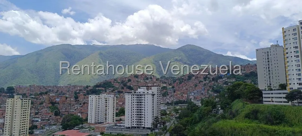 Apartamento (1 Nivel) en Venta en Lomas del Avila, Distrito Metropolitano - 76