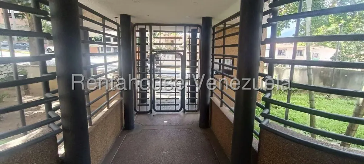 Apartamento (1 Nivel) en Venta en Lomas del Avila, Distrito Metropolitano - 94