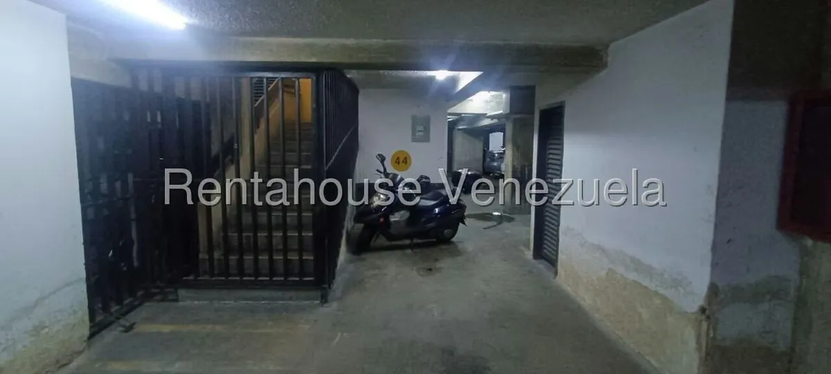 Apartamento (1 Nivel) en Venta en Lomas del Avila, Distrito Metropolitano - 99