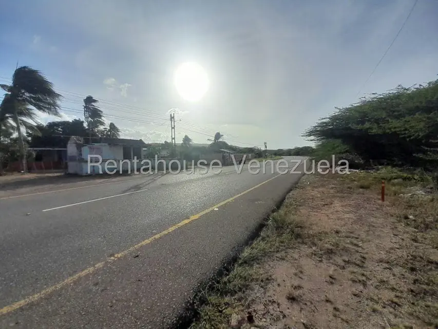 Terreno (Comercial) en Venta en Centro, Falcon - 23
