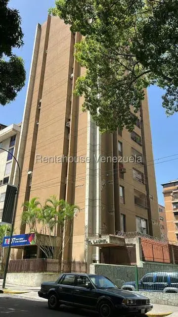 Apartamento (1 Nivel) en Alquiler en Los Palos Grandes, Distrito Metropolitano