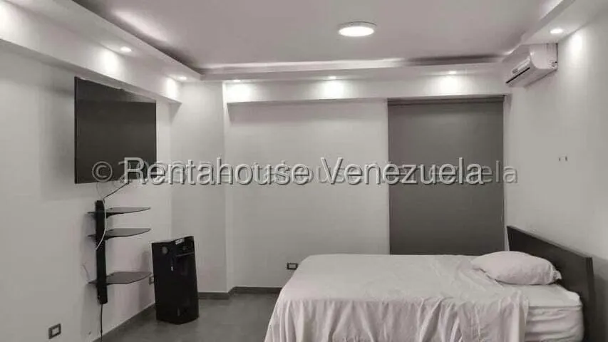 Apartamento (1 Nivel) en Alquiler en Los Palos Grandes, Distrito Metropolitano - 7