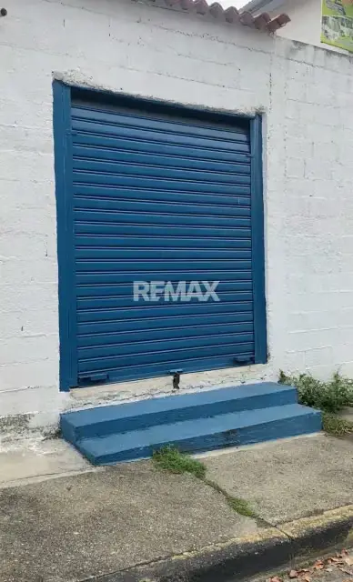 EN VENTA LOCAL DE 80M2, PLANTA BAJA LISTO PARA ELEVAR TUS INGRESOS