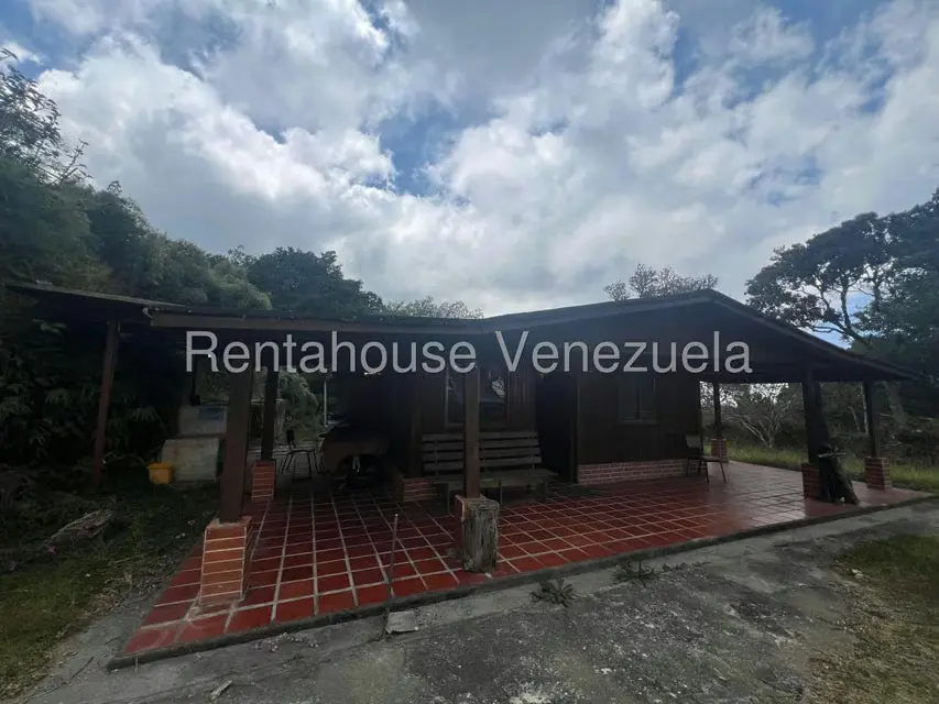 Casa (1 Nivel) en Venta en El Junquito, Distrito Metropolitano - 2