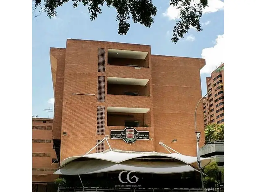 Se alquila suite 50m2 Plaza La Boyera 5353