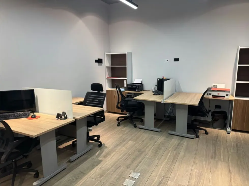 En venta oficina remodelada en Sebucan - 11
