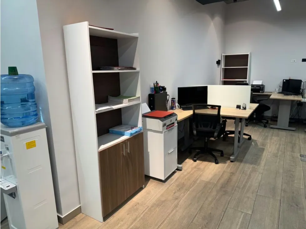 En venta oficina remodelada en Sebucan - 6