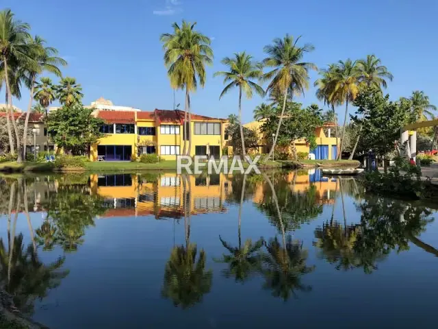 CASA EN VENTA TOTALMENTE REMODELADA CON ACABADOS DE LUJO CONJUNTO CARRIBEAN EN TUCACAS
