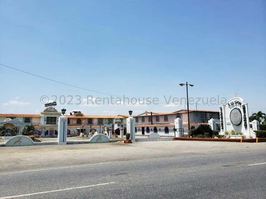 Local Comercial en Venta en Carretera Nacional, Aragua - 68