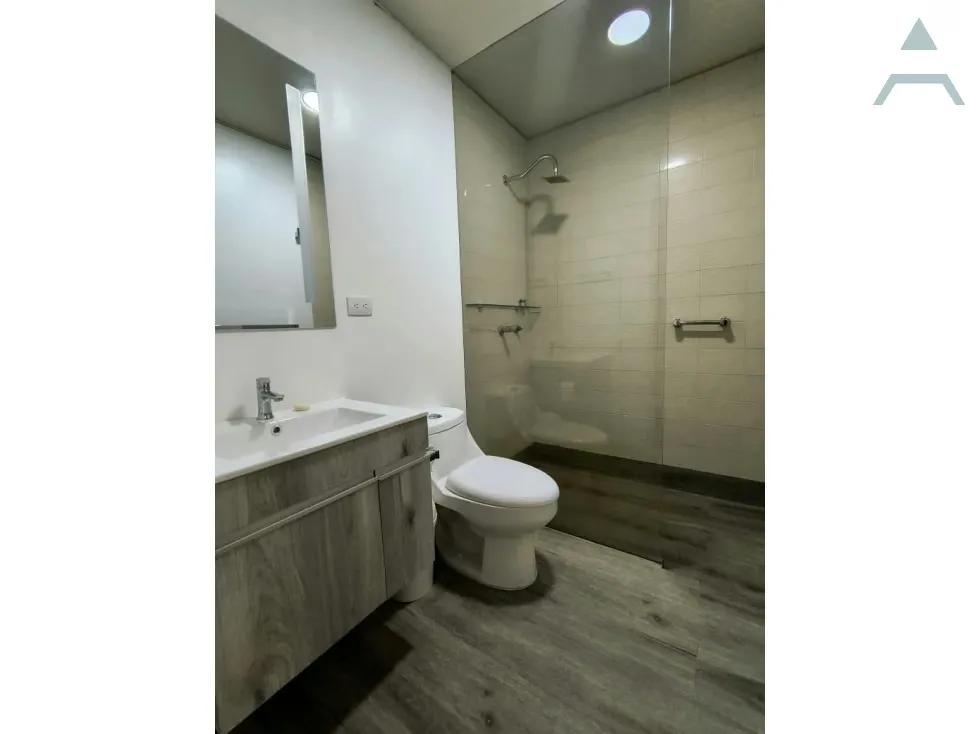 Se alquila Apto 241m² 3h+1s/3b+1s/3p La Castellana - 16