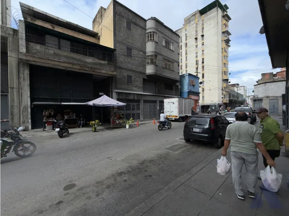 Alquilo local comercial 157m2 Puente Hierro 5707 - 2