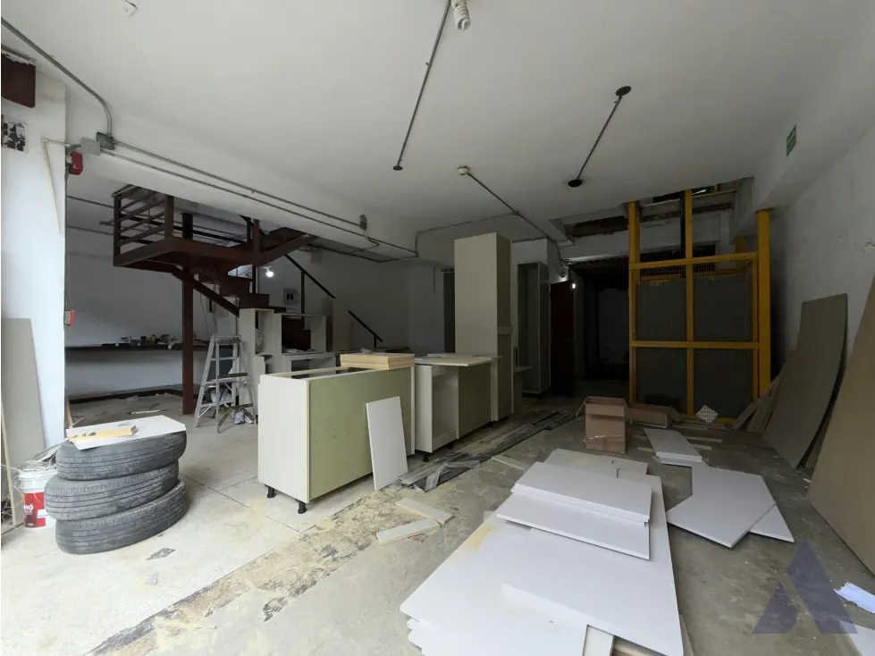 Alquilo local comercial 157m2 Puente Hierro 5707 - 11
