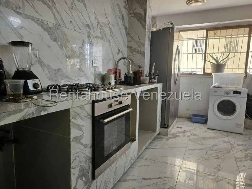 Apartamento (1 Nivel) en Venta en Urbanizacion El Centro, Aragua - 11