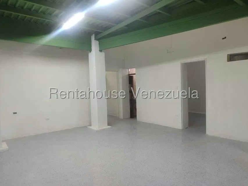 Casa (Duplex) en Venta en San Bernardino, Distrito Metropolitano - 14