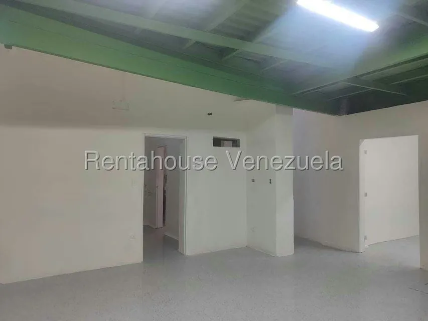 Casa (Duplex) en Venta en San Bernardino, Distrito Metropolitano - 17