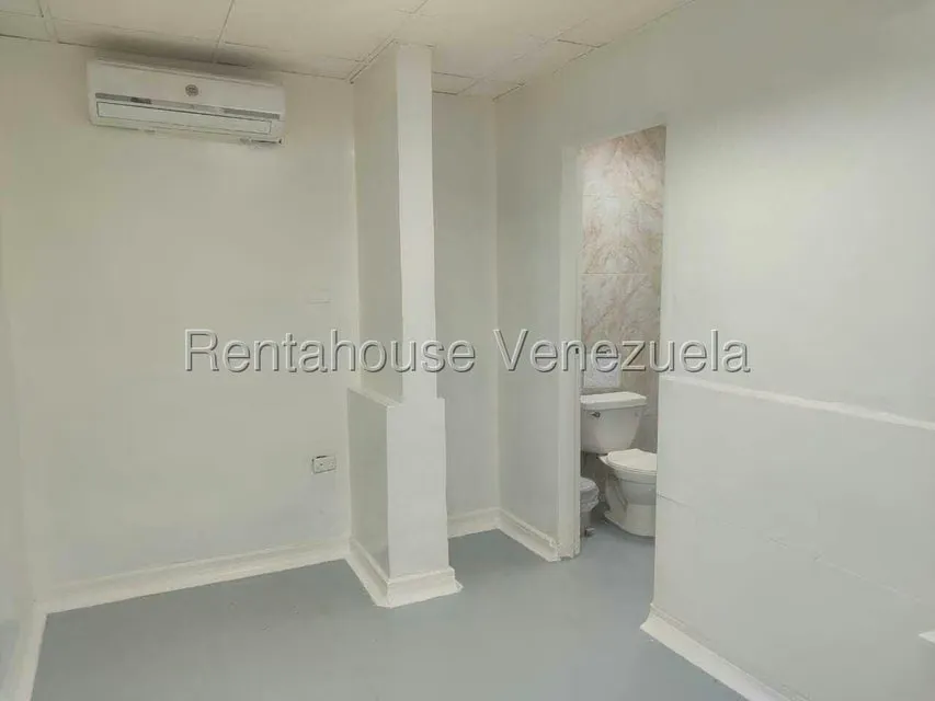 Casa (Duplex) en Venta en San Bernardino, Distrito Metropolitano - 18