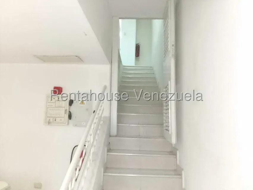Casa (Duplex) en Venta en San Bernardino, Distrito Metropolitano - 19