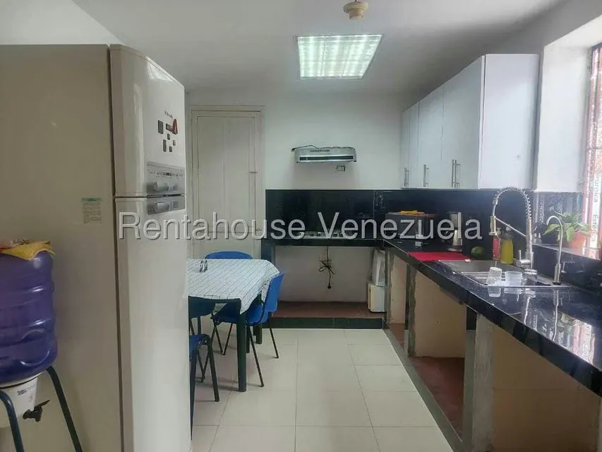 Casa (Duplex) en Venta en San Bernardino, Distrito Metropolitano - 23