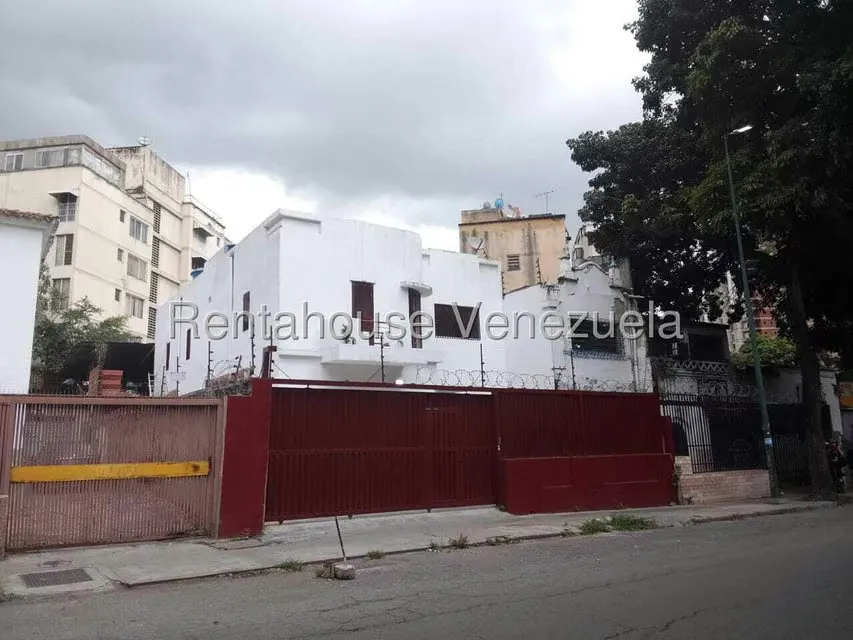 Casa (Duplex) en Venta en San Bernardino, Distrito Metropolitano - 4