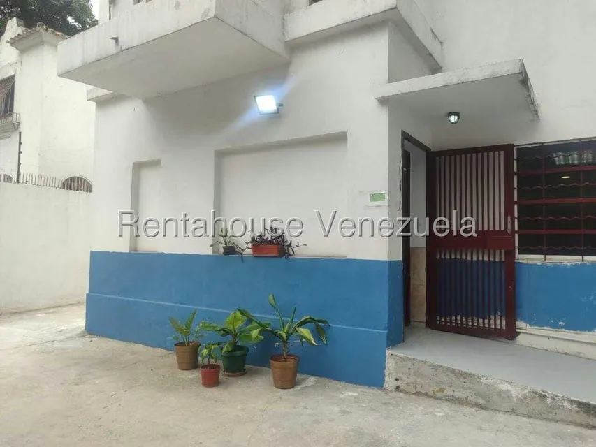 Casa (Duplex) en Venta en San Bernardino, Distrito Metropolitano - 36
