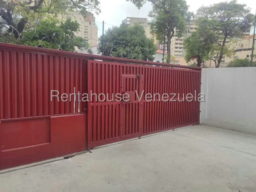Casa (Duplex) en Venta en San Bernardino, Distrito Metropolitano - 44