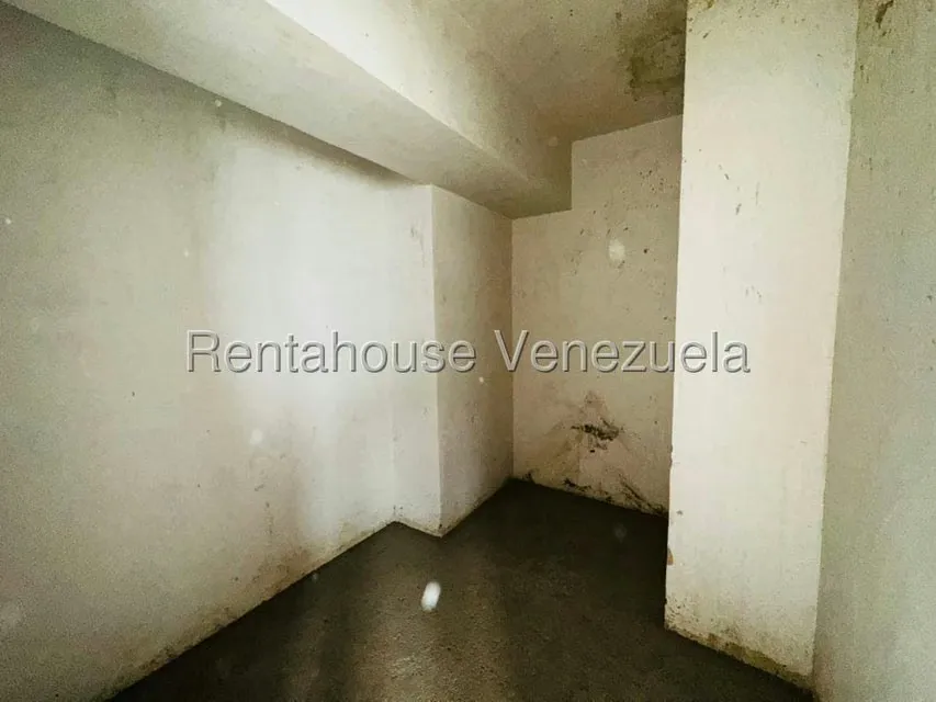 Apartamento (1 Nivel) en Venta en Zona Centro, Aragua - 12