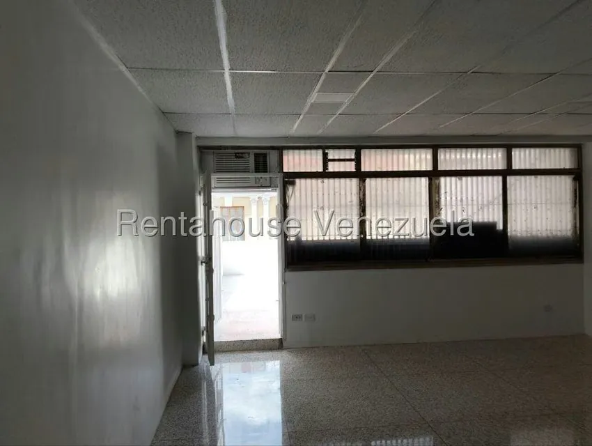 Local Comercial en Alquiler en Parroquia Santa Teresa, Distrito Metropolitano - 3