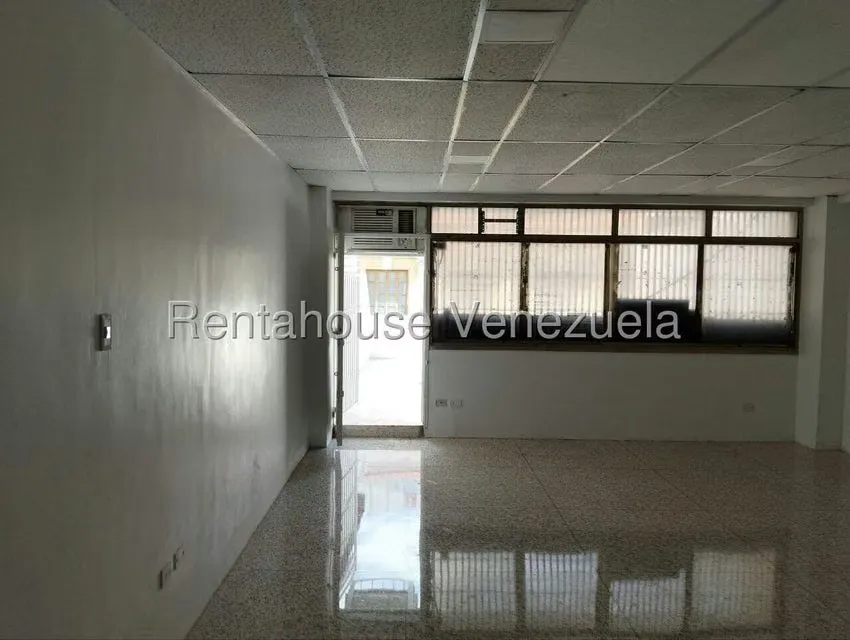 Local Comercial en Alquiler en Parroquia Santa Teresa, Distrito Metropolitano - 4