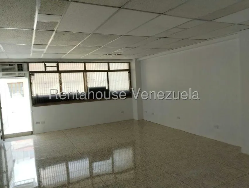 Local Comercial en Alquiler en Parroquia Santa Teresa, Distrito Metropolitano - 5