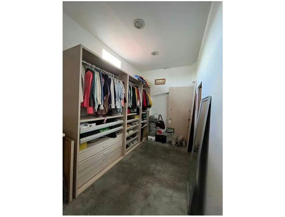 Se vende casa 850m2 Prados del Este 9859 - 11