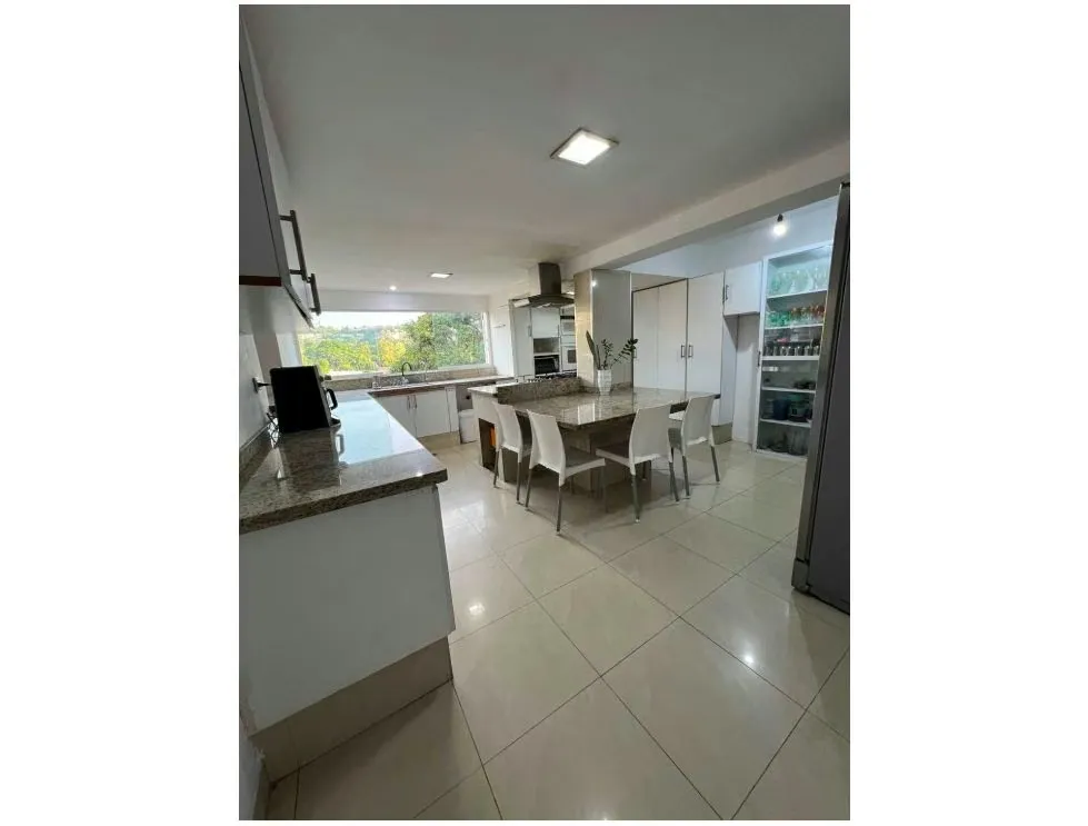 Se vende casa 850m2 Prados del Este 9859 - 17